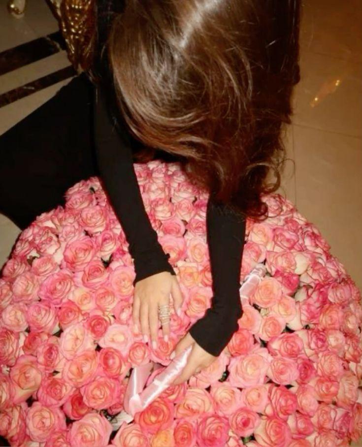 Corporate meeting room with carefully timed floral arrangements that maintain elegance throughout business hours